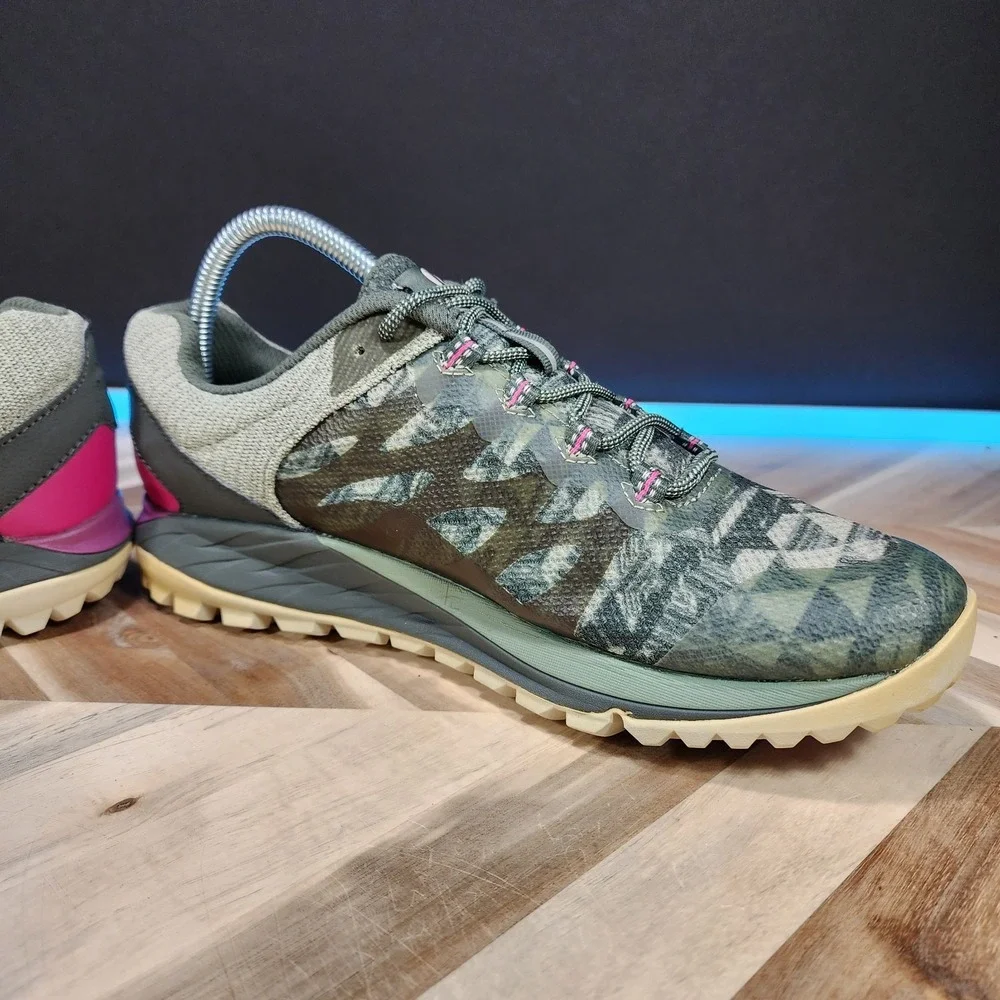 Merrell Antora 2 Womens 10 Trail Running Shoes Green Camo Pink Vibram J067262